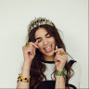 Meet your Posher, Victoria